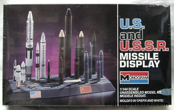 Monogram 1/144 US and USSR Missile Display  ACLM / Pershing / Minuteman / Trident / Poseidon / Polaris / Peacekeeper / Titan / AS-6 / SS-20 / SS-N-6 / SS-N-8 / SS-N-17 / SS-N-18 / SS-4 / SS-13 / SS-17 /SS-18 / SS-19, 6019 plastic model kit